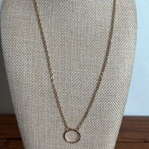 Elegant Gold tone open circle pendant Necklace NWT